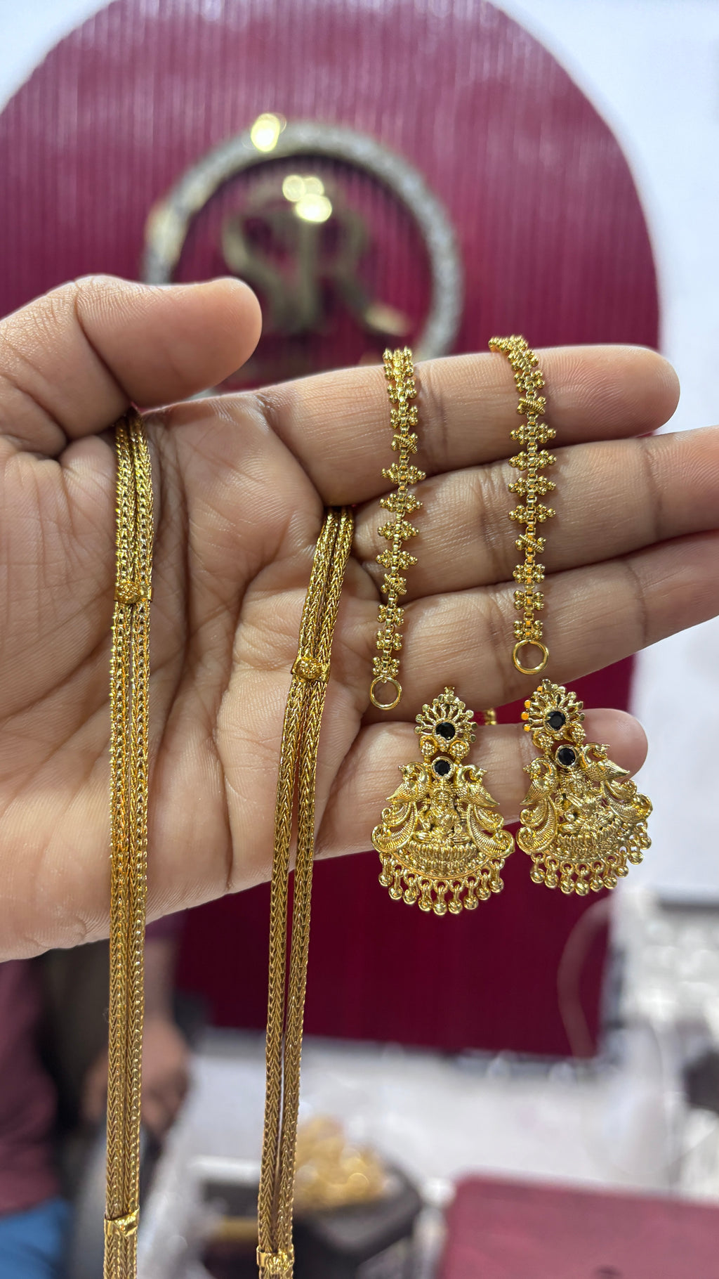 Naan + earrings + maati NaanCombo