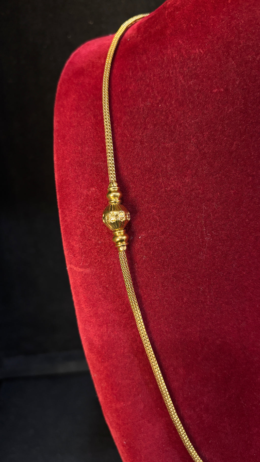 Box Thali Chain With Gold Ball
