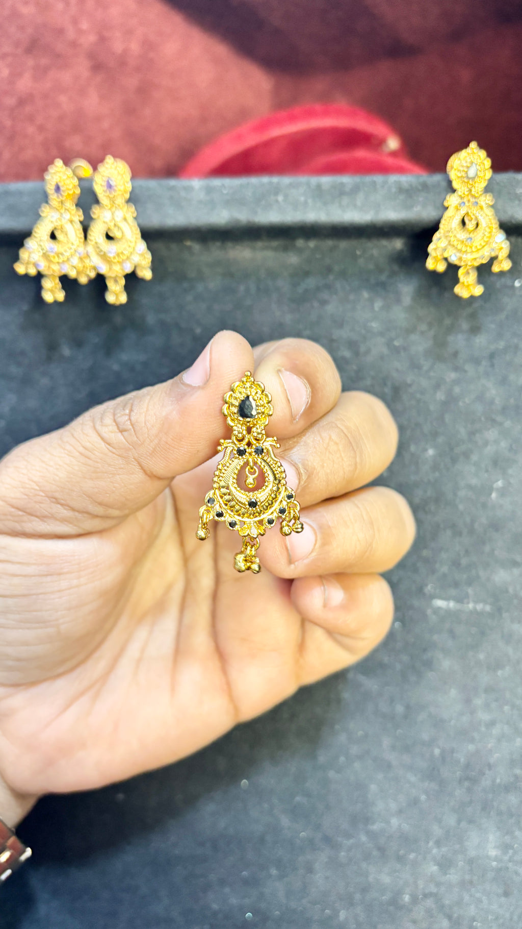 Black Chandhbali Earrings (Medium)