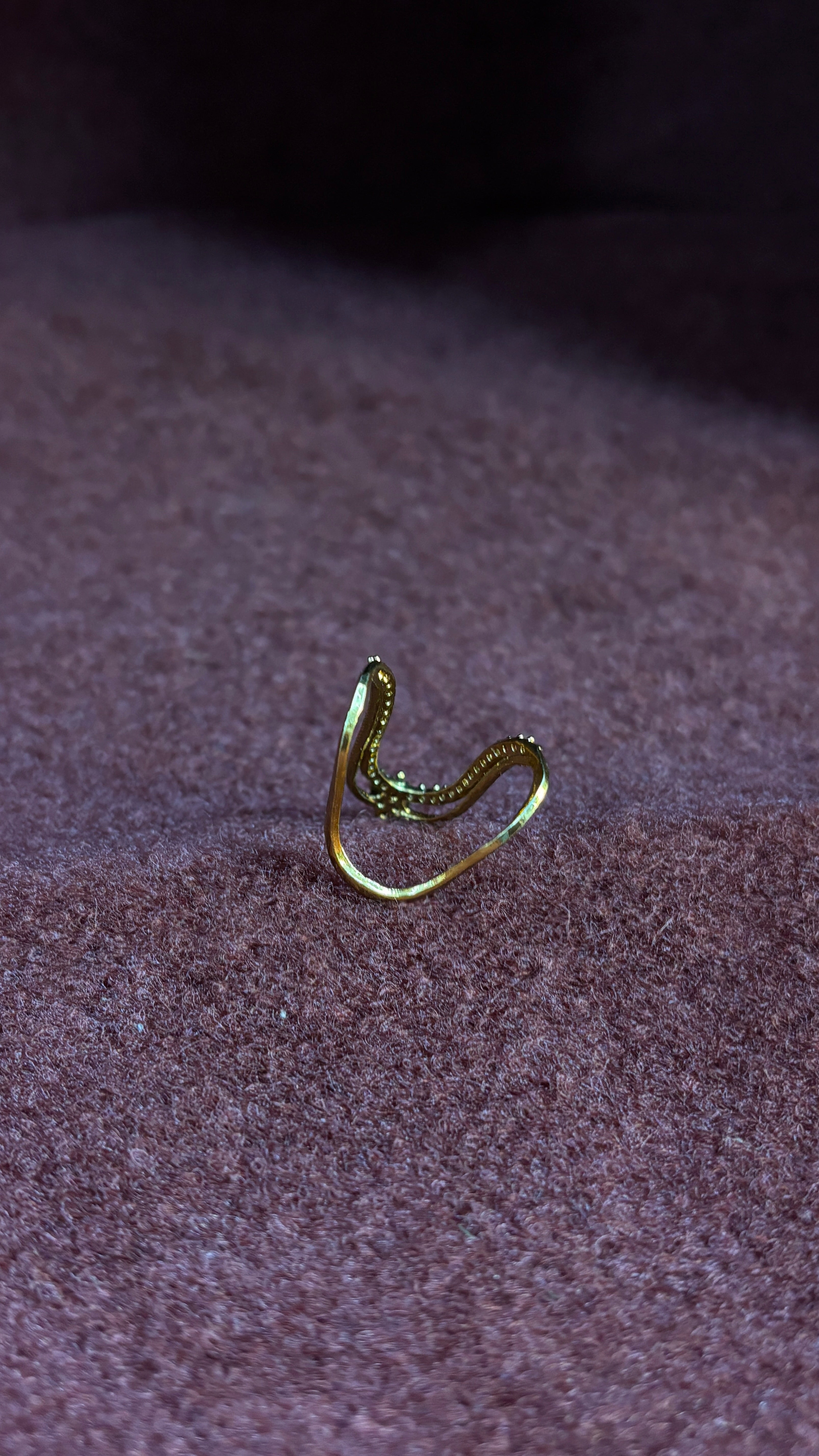 Plane White Stone Vanki Ring