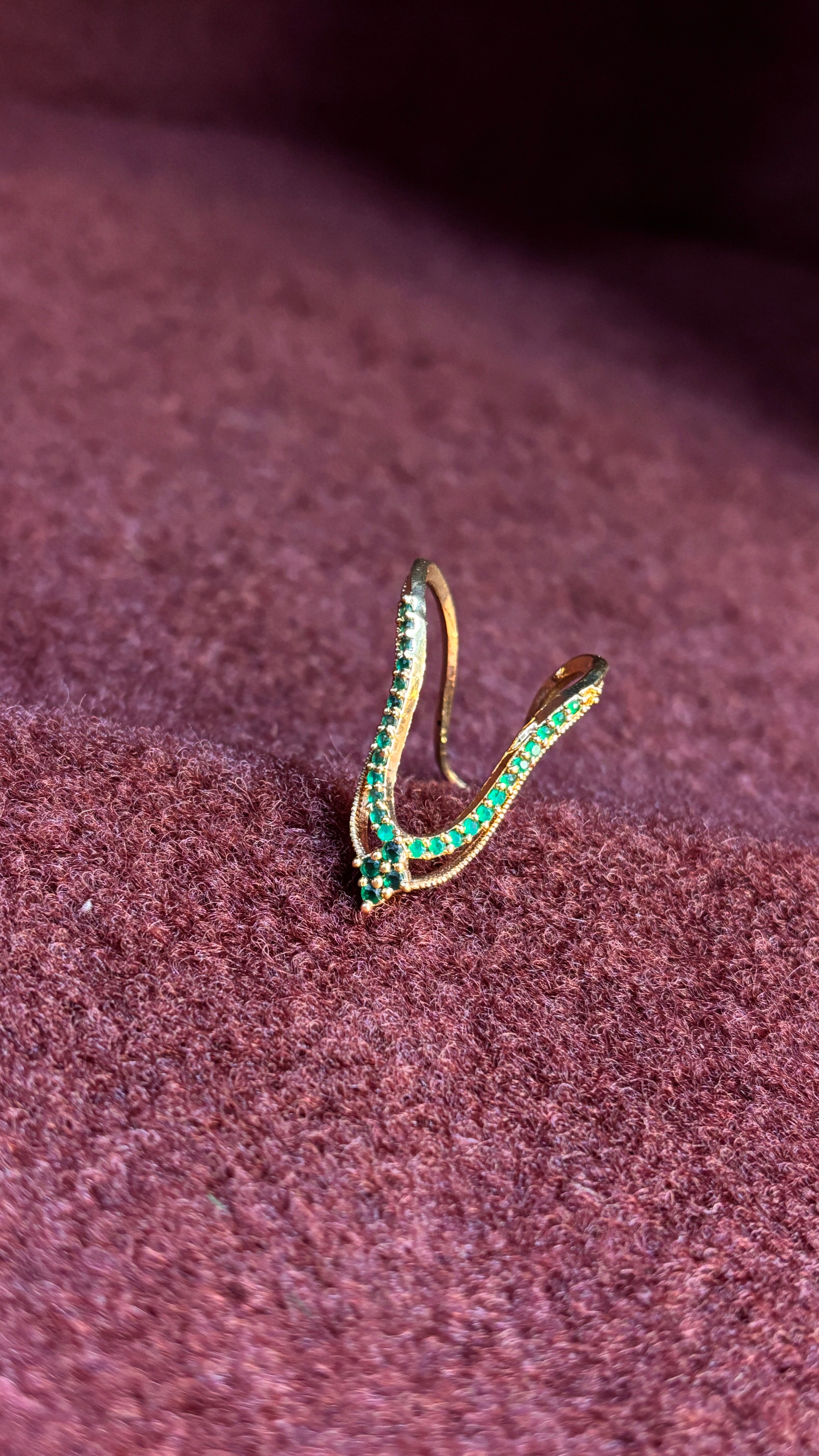 Green Stone Vanki Ring