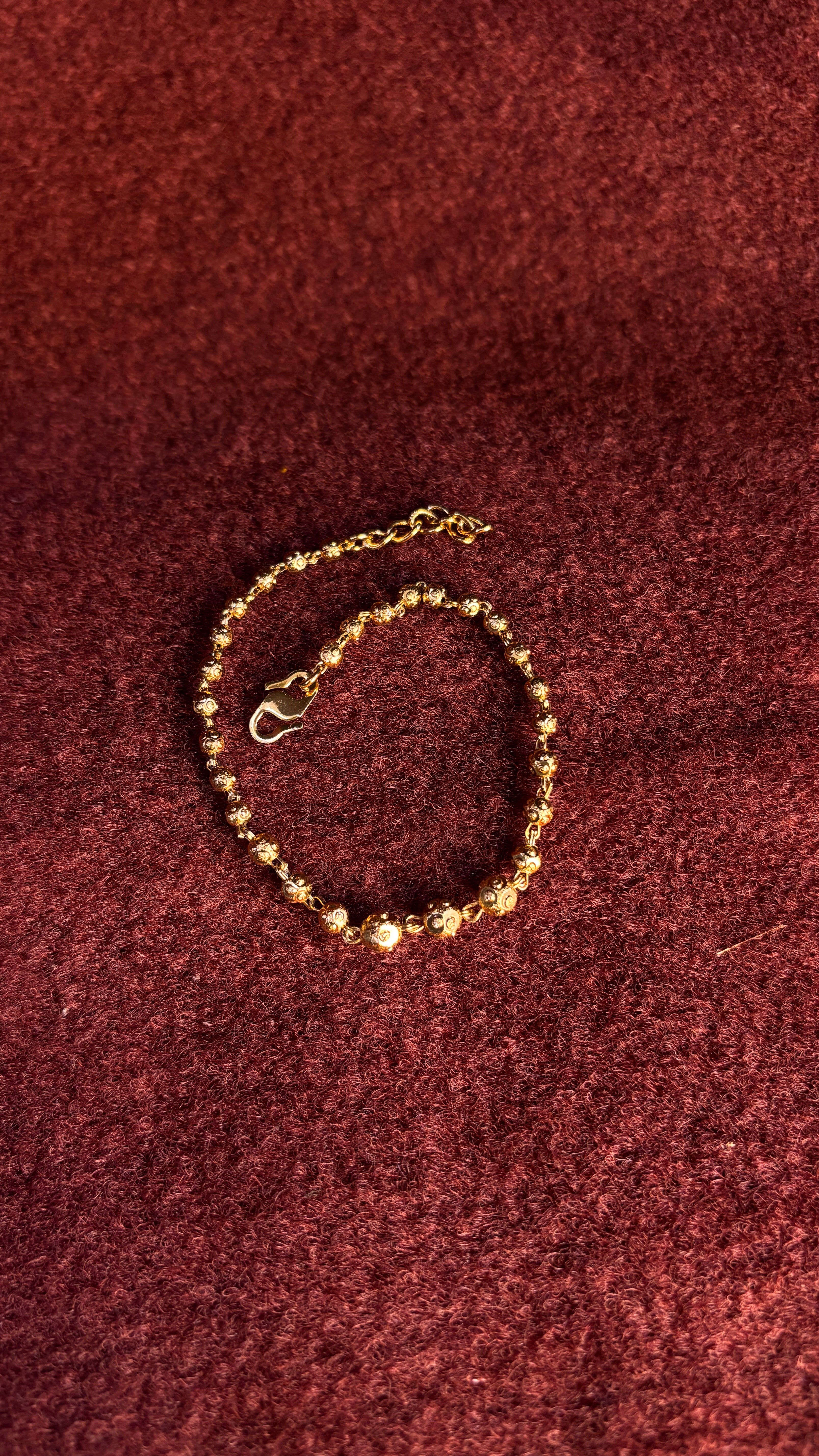 Gold beads bracelet