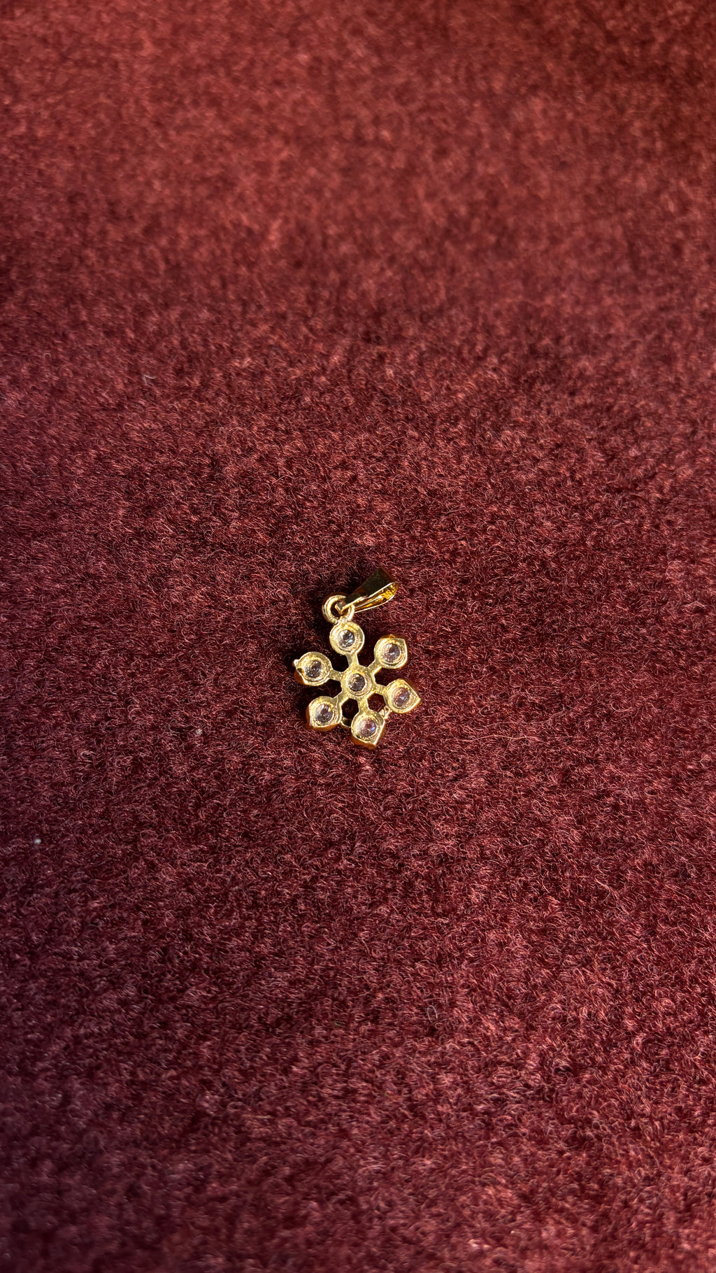 Flower Pendant (White stones)