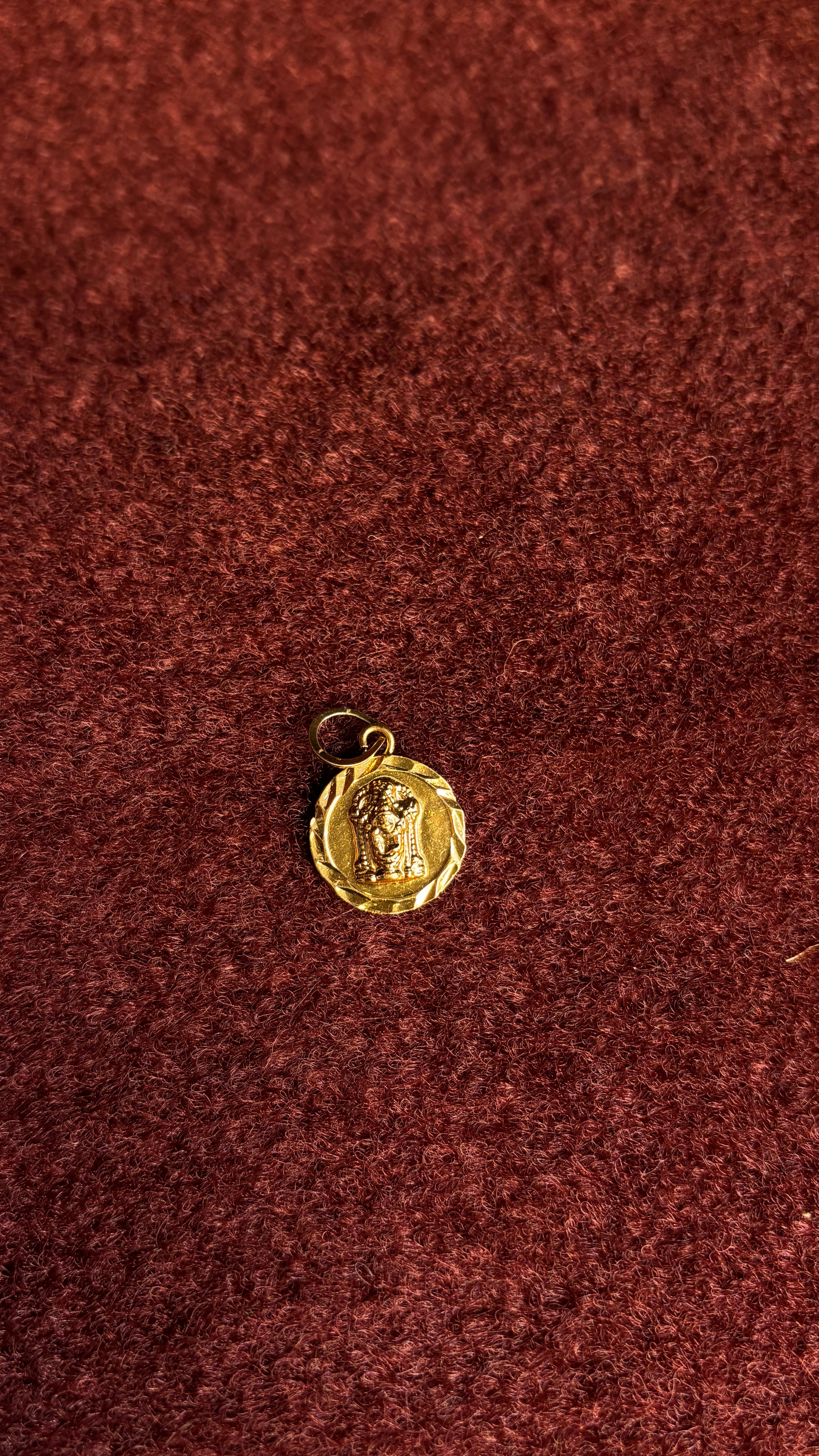 Balaji full covered small pendant