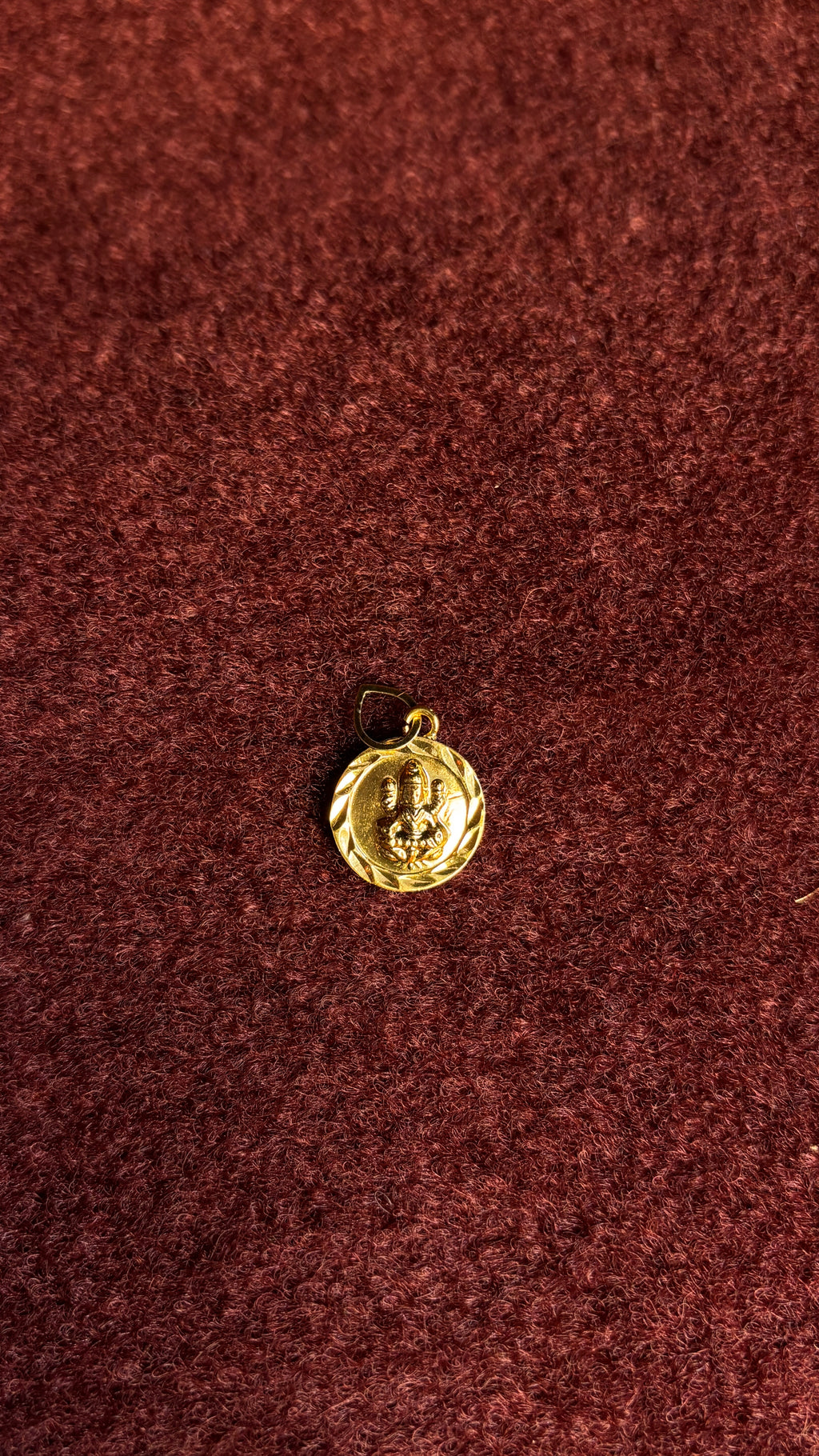 Laxmi Mata full covered pendant