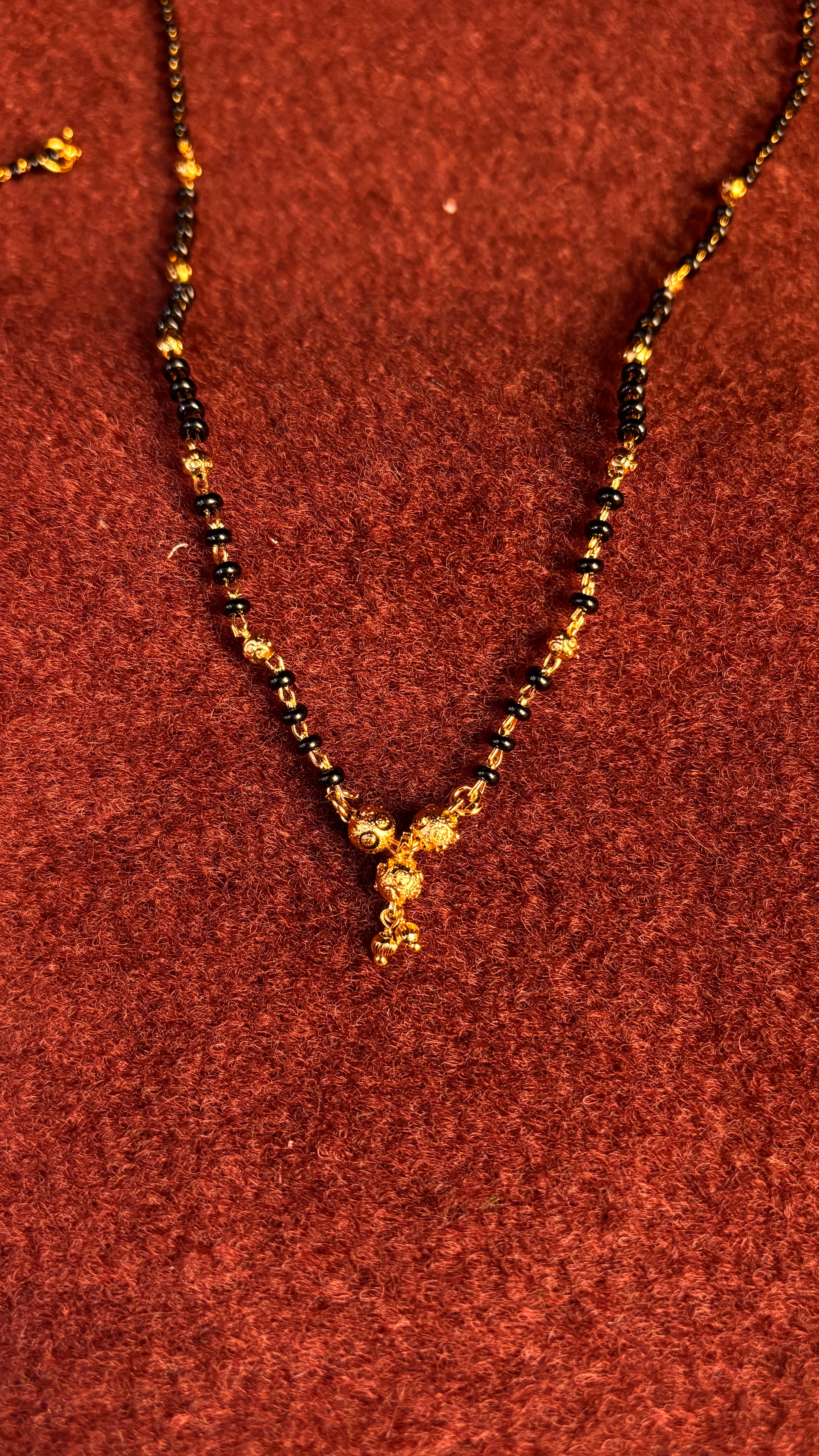 Single Line Ball Black Beads SRJBB02