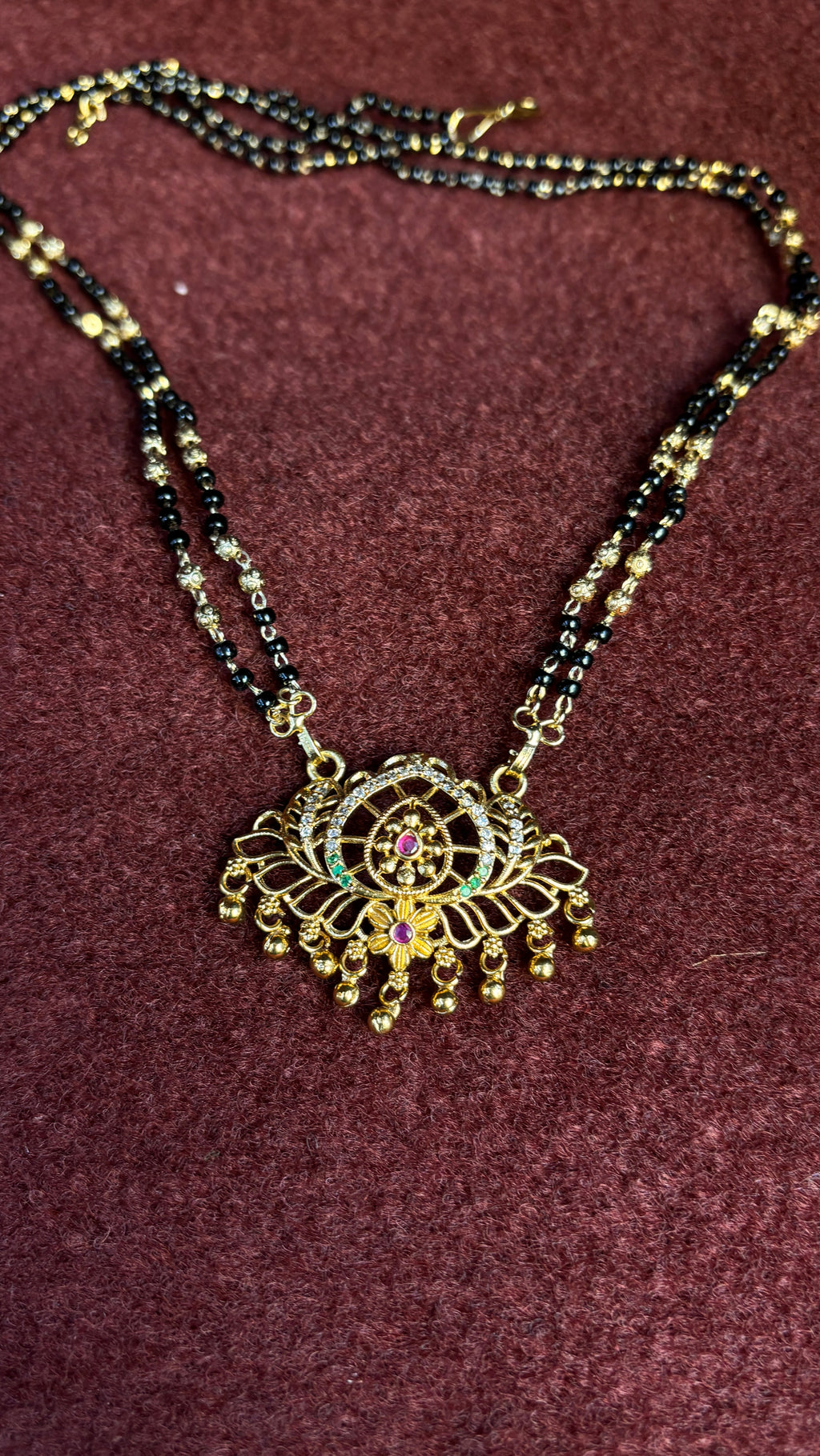 Lotus Black Beads SRJBB05