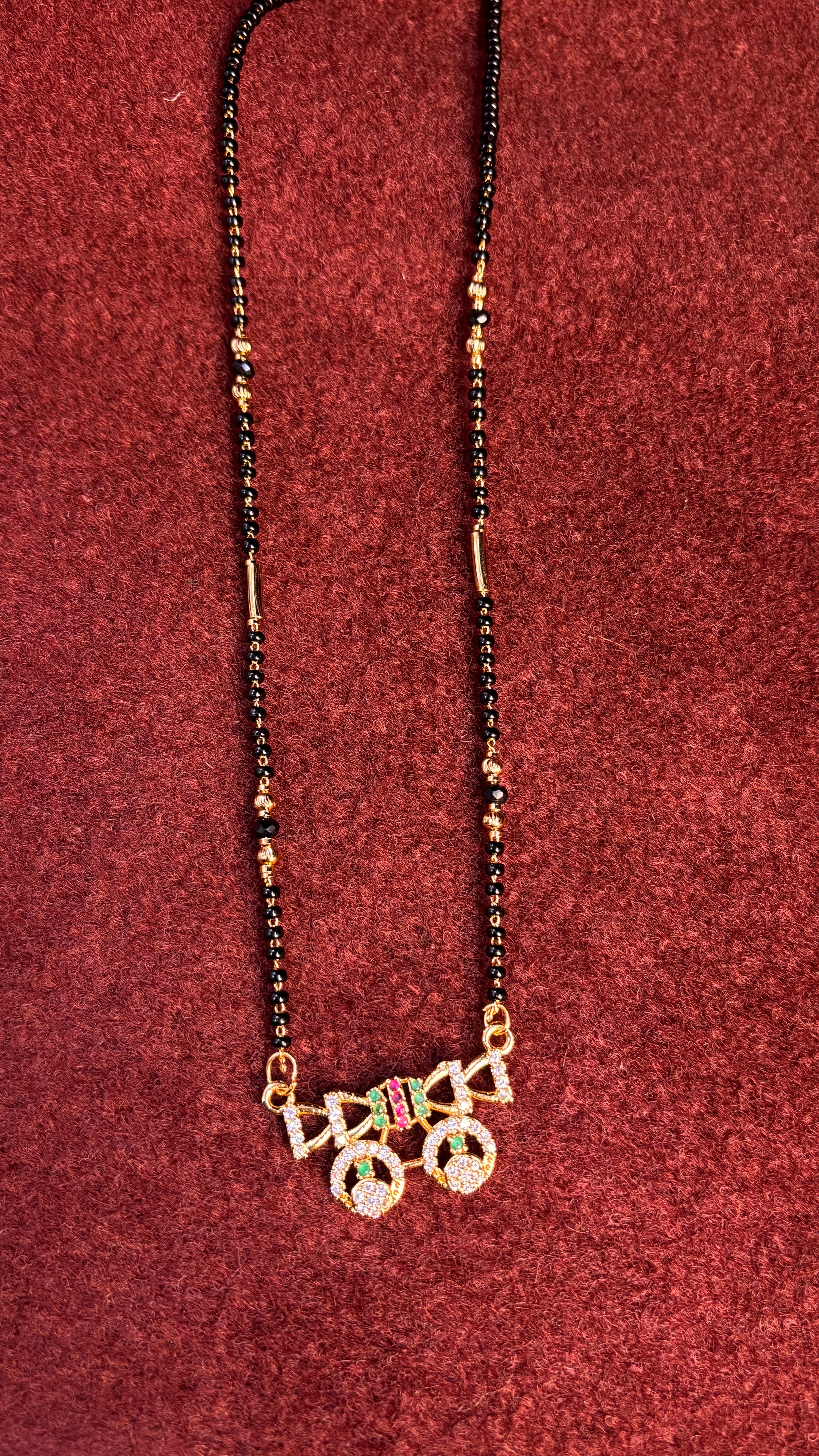 Single Line Black Beads SRJBB08