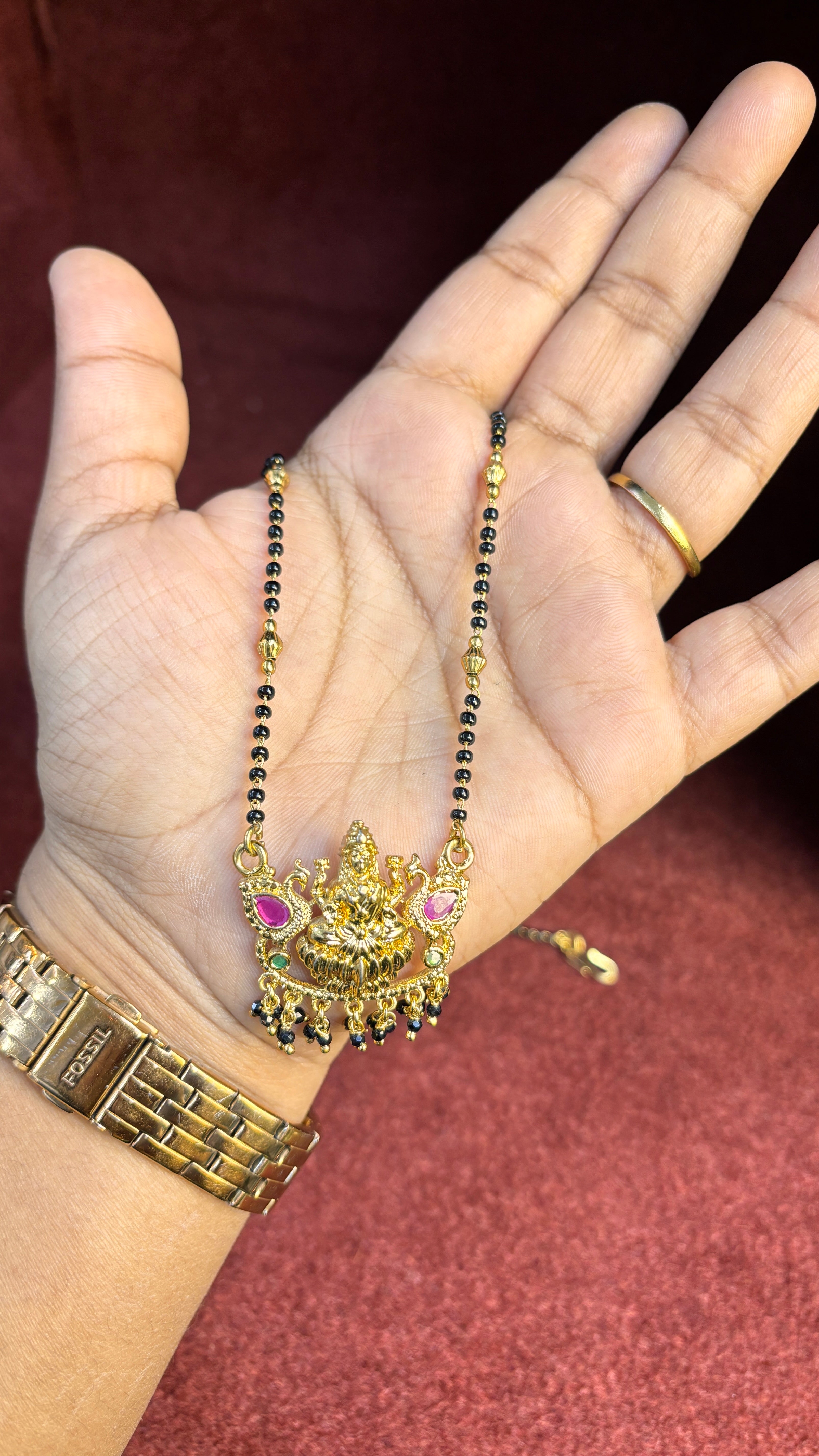 Single Line Laxmi Maata Black Beads SRJBB15