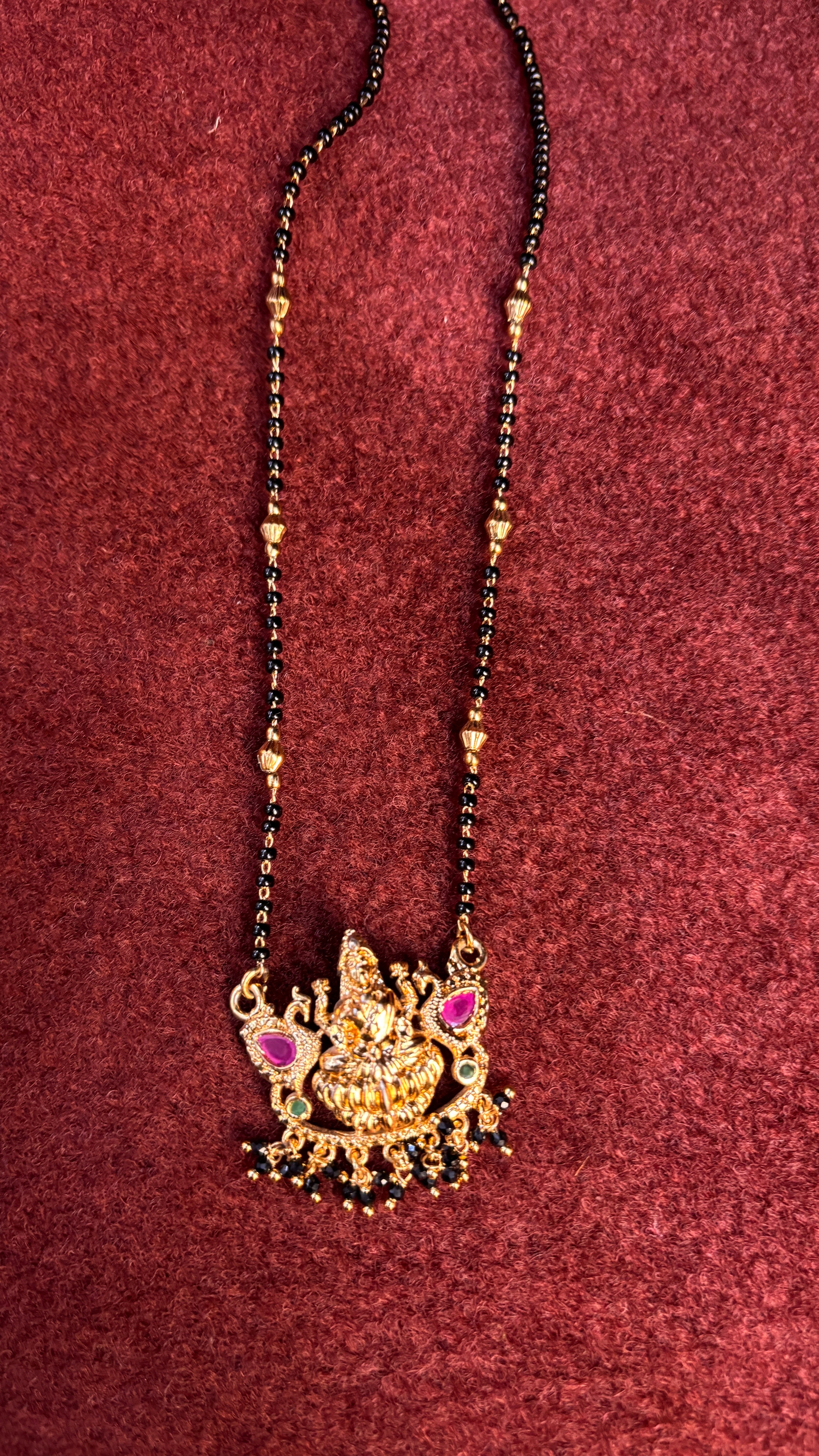 Single Line Laxmi Maata Black Beads SRJBB15