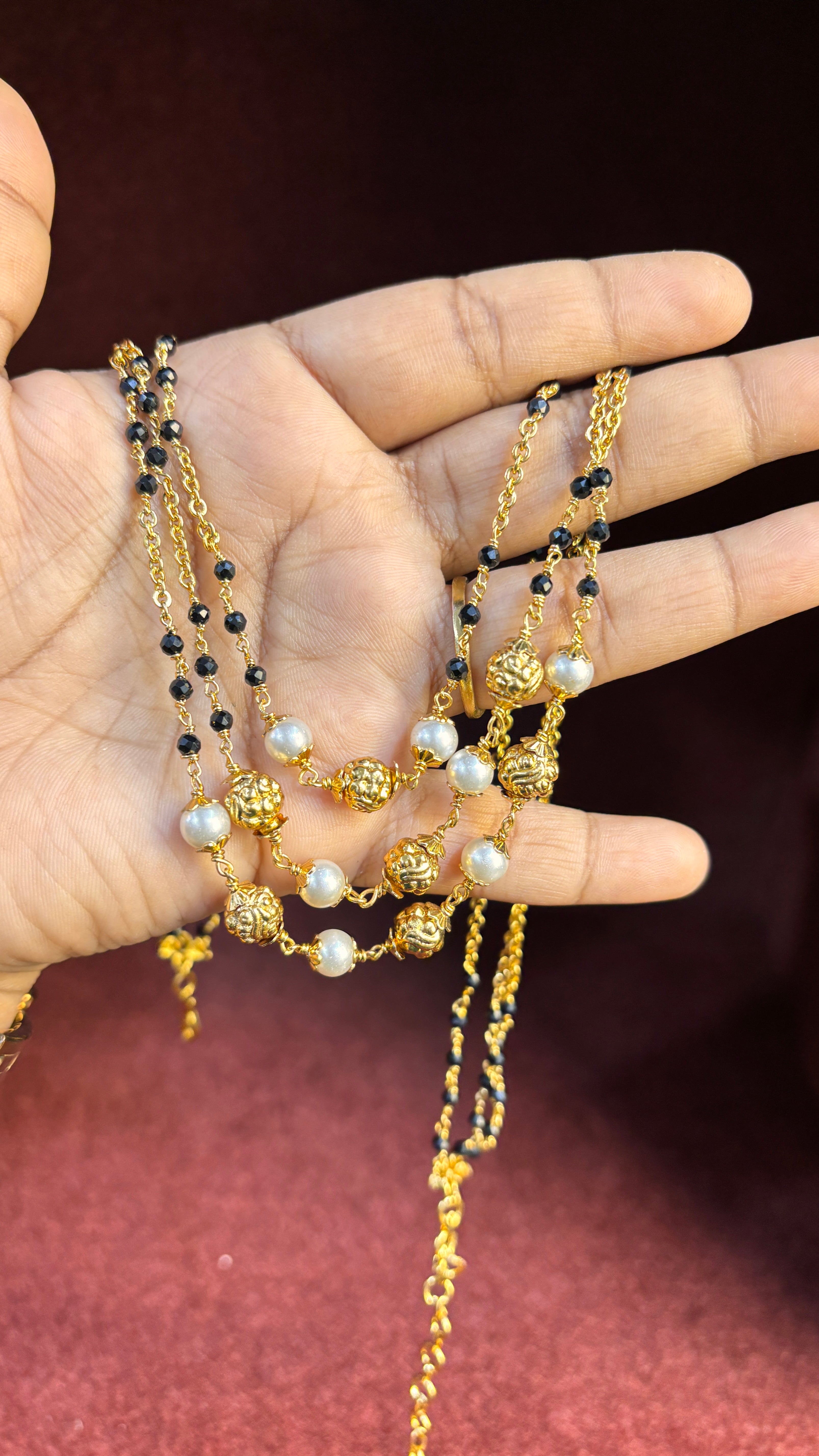 3 Line Pearl Black Beads SRJBB18