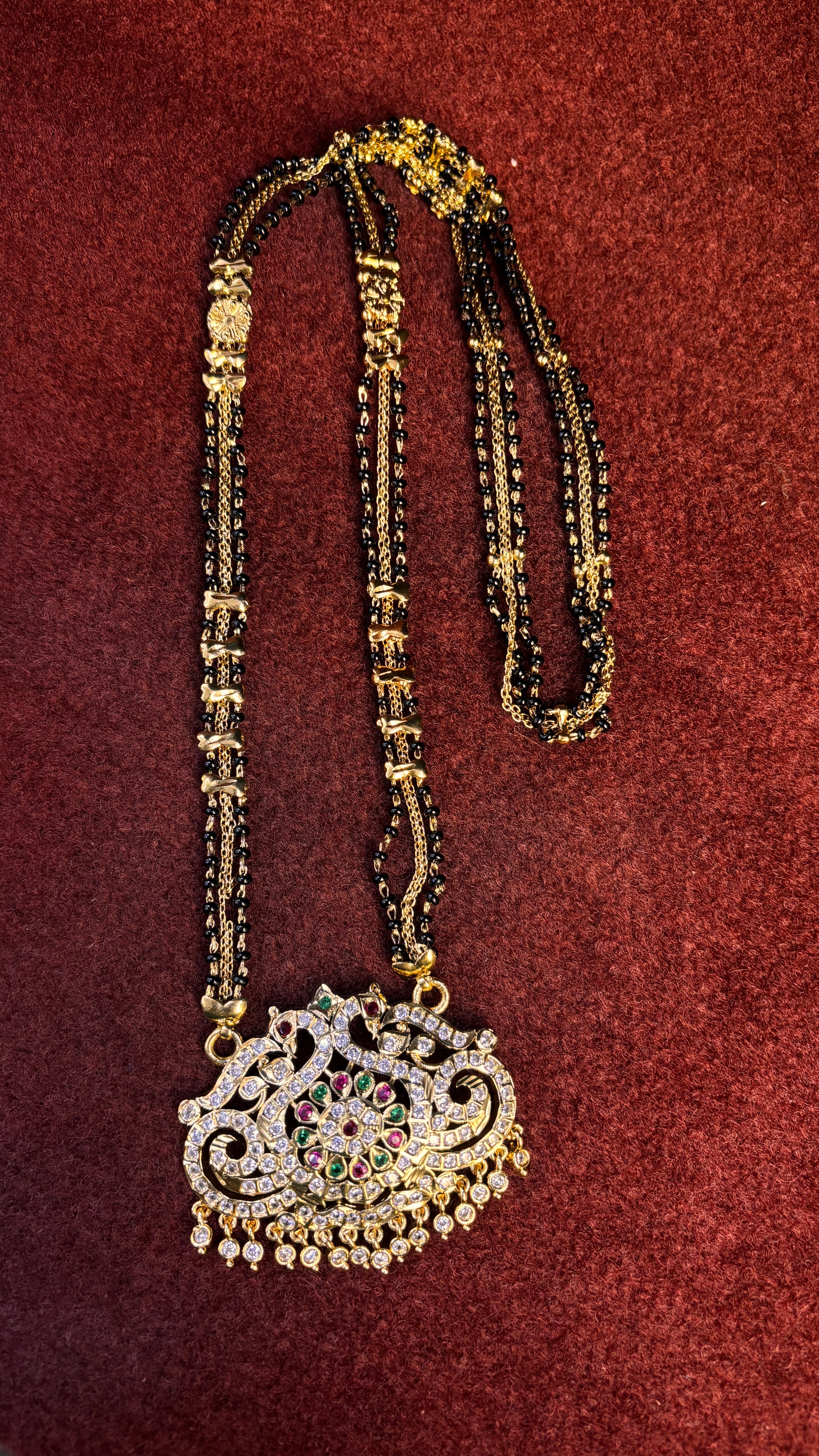 3 Line Big Peacock SR Black Beads SRJLBB11