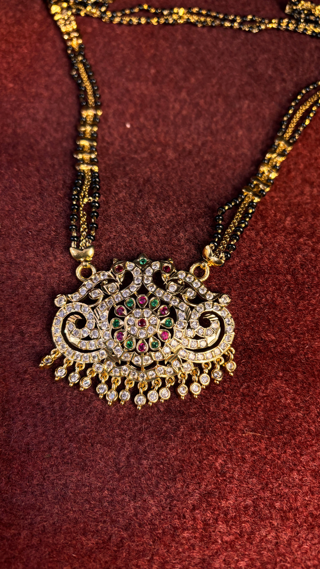 3 Line Big Peacock SR Black Beads SRJLBB11