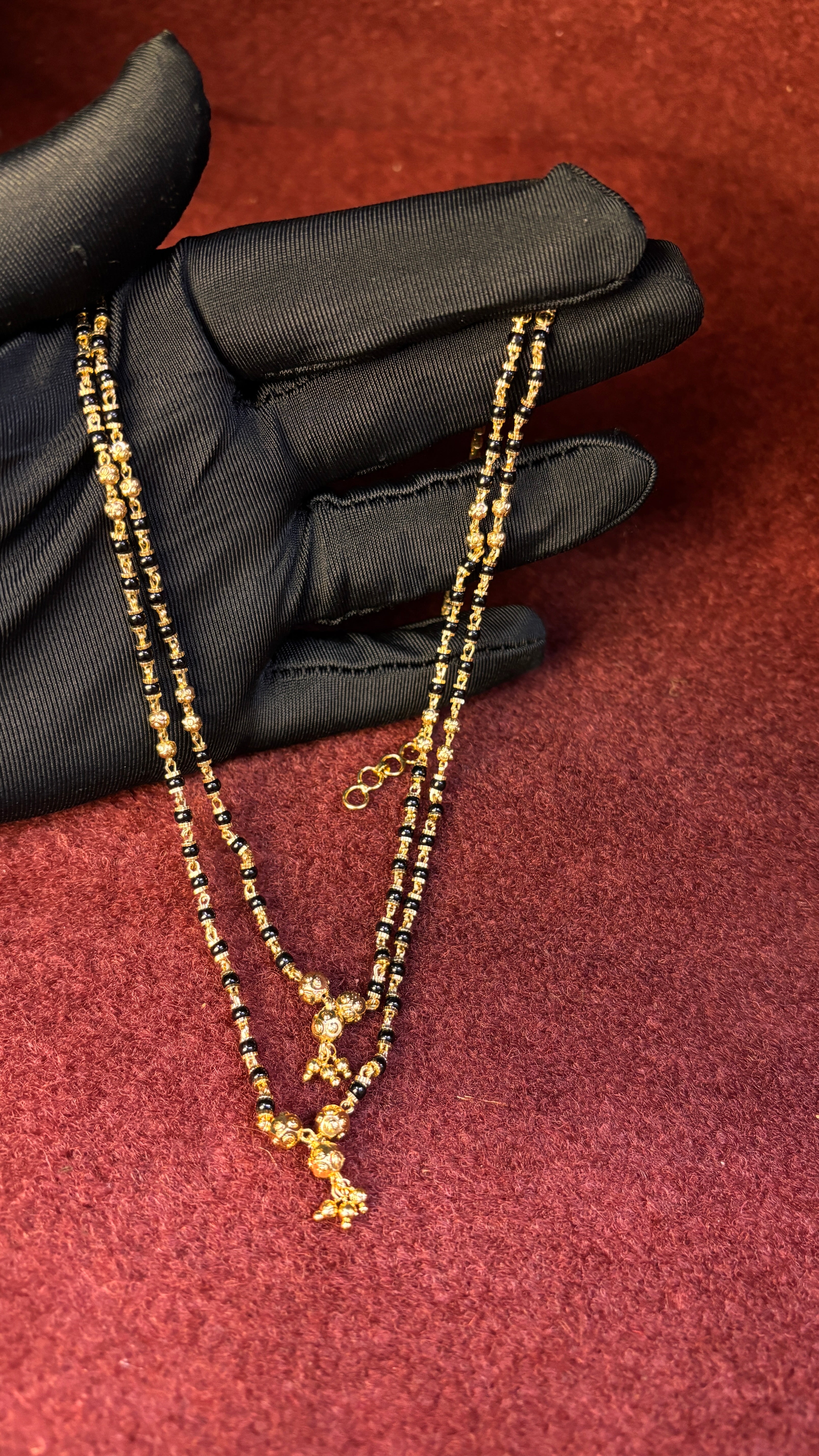 2 Line Short Black Beads SRJBB22