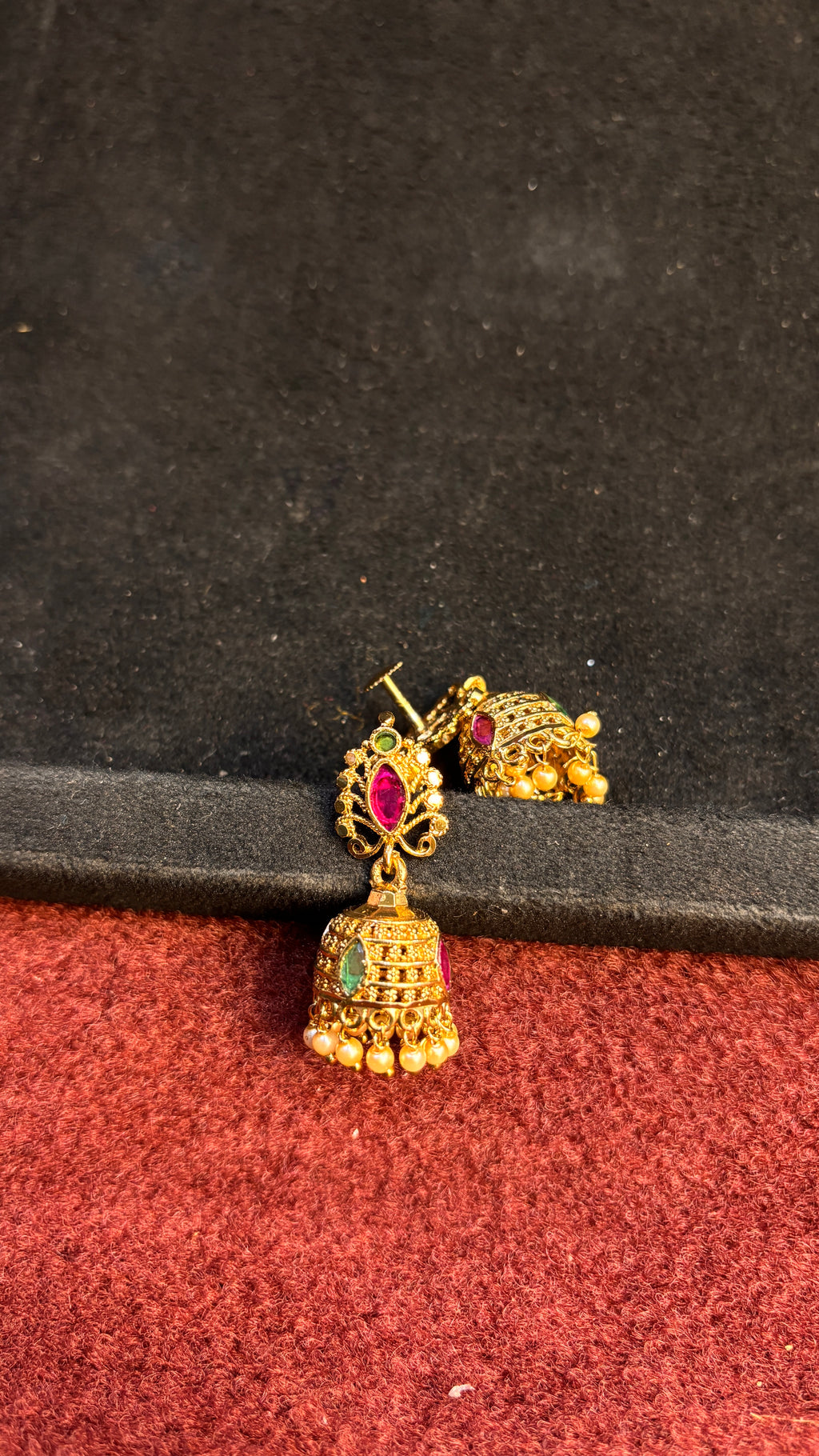 Medium Gold Pearl Jhumka SRJER73