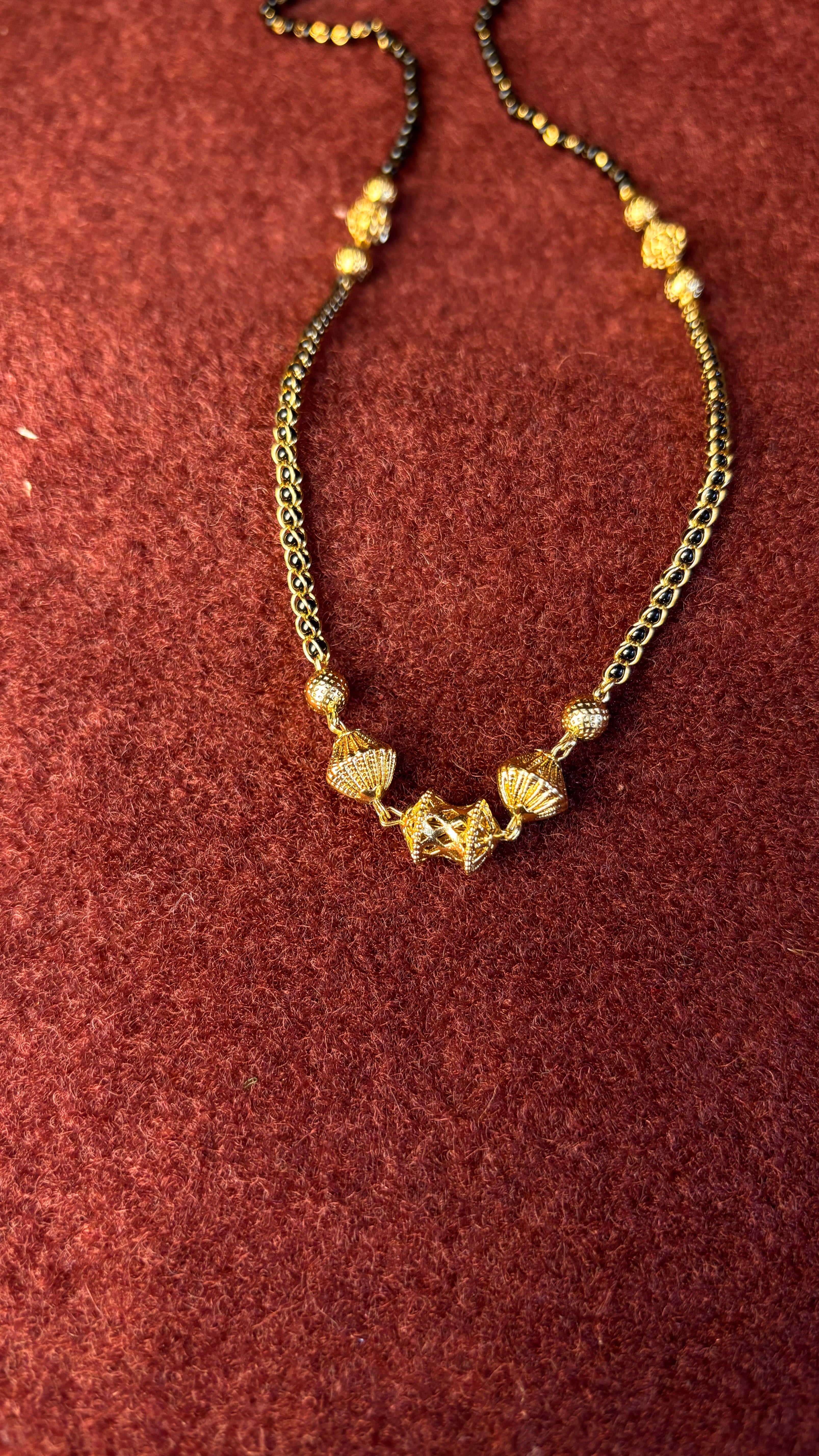 Drum Short Black Beads SRJBB249