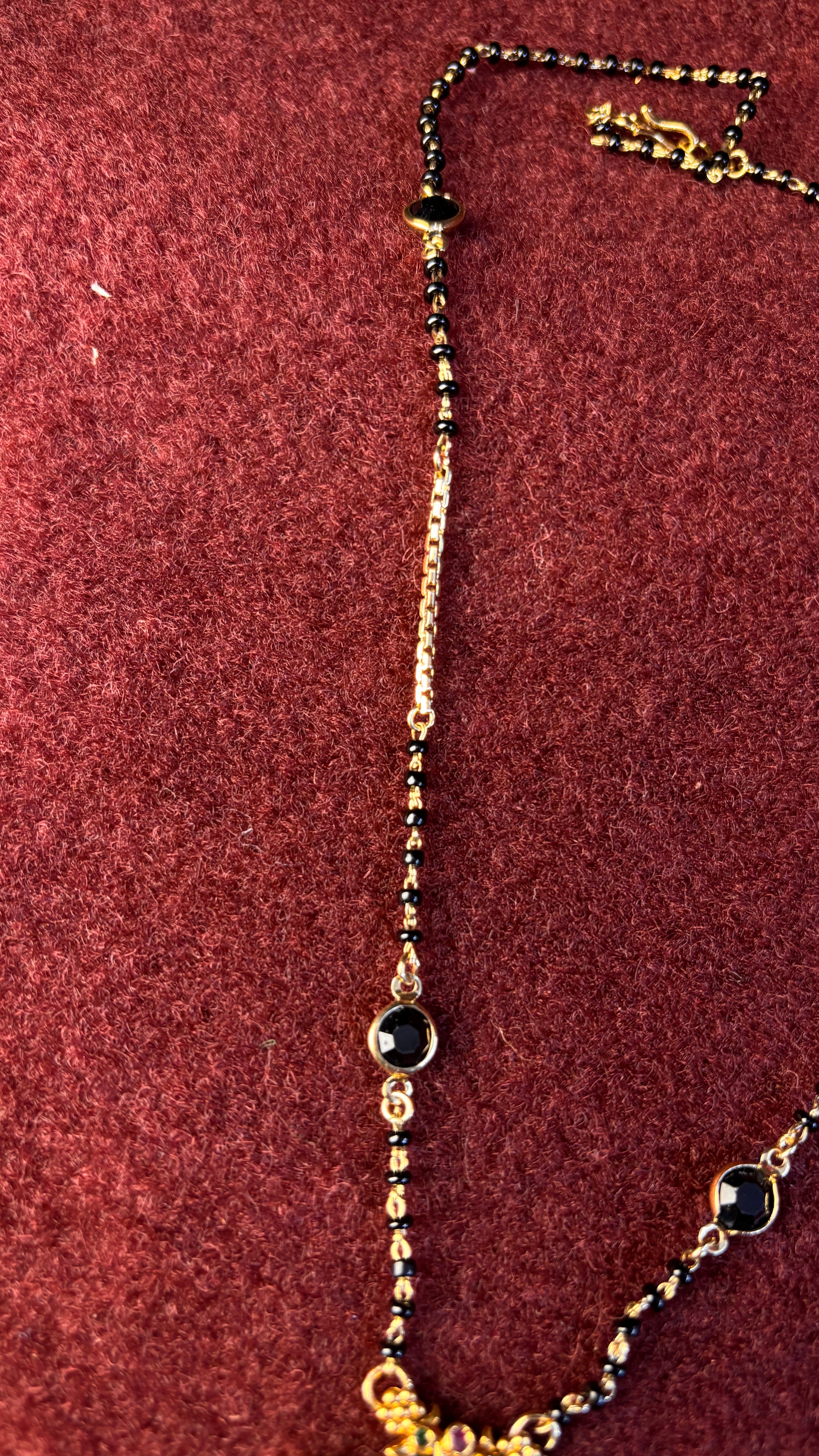 Peacock Black Beads SRJBB349