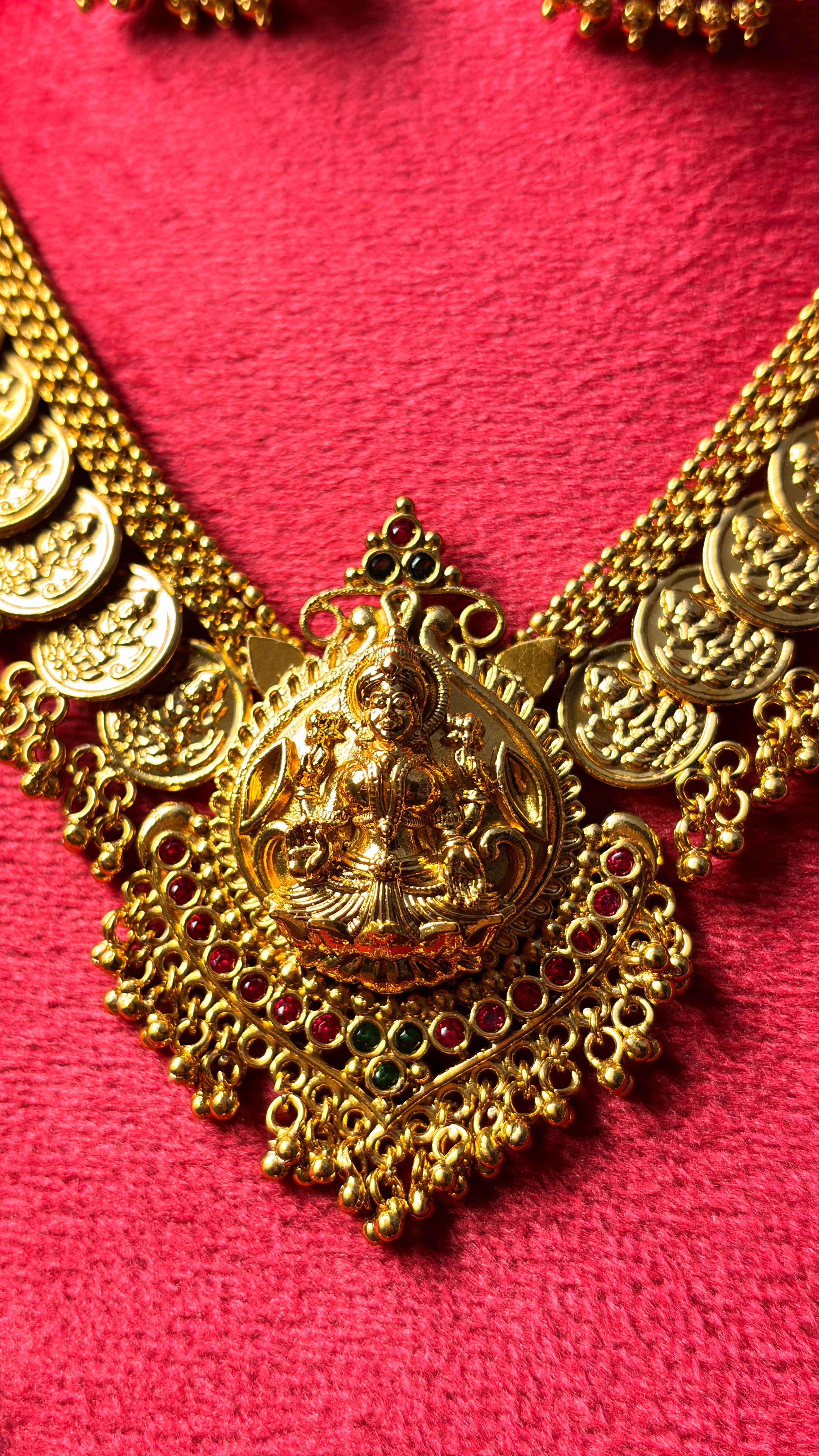 Laxmi Kasu Combo With Earrings SRJ2499