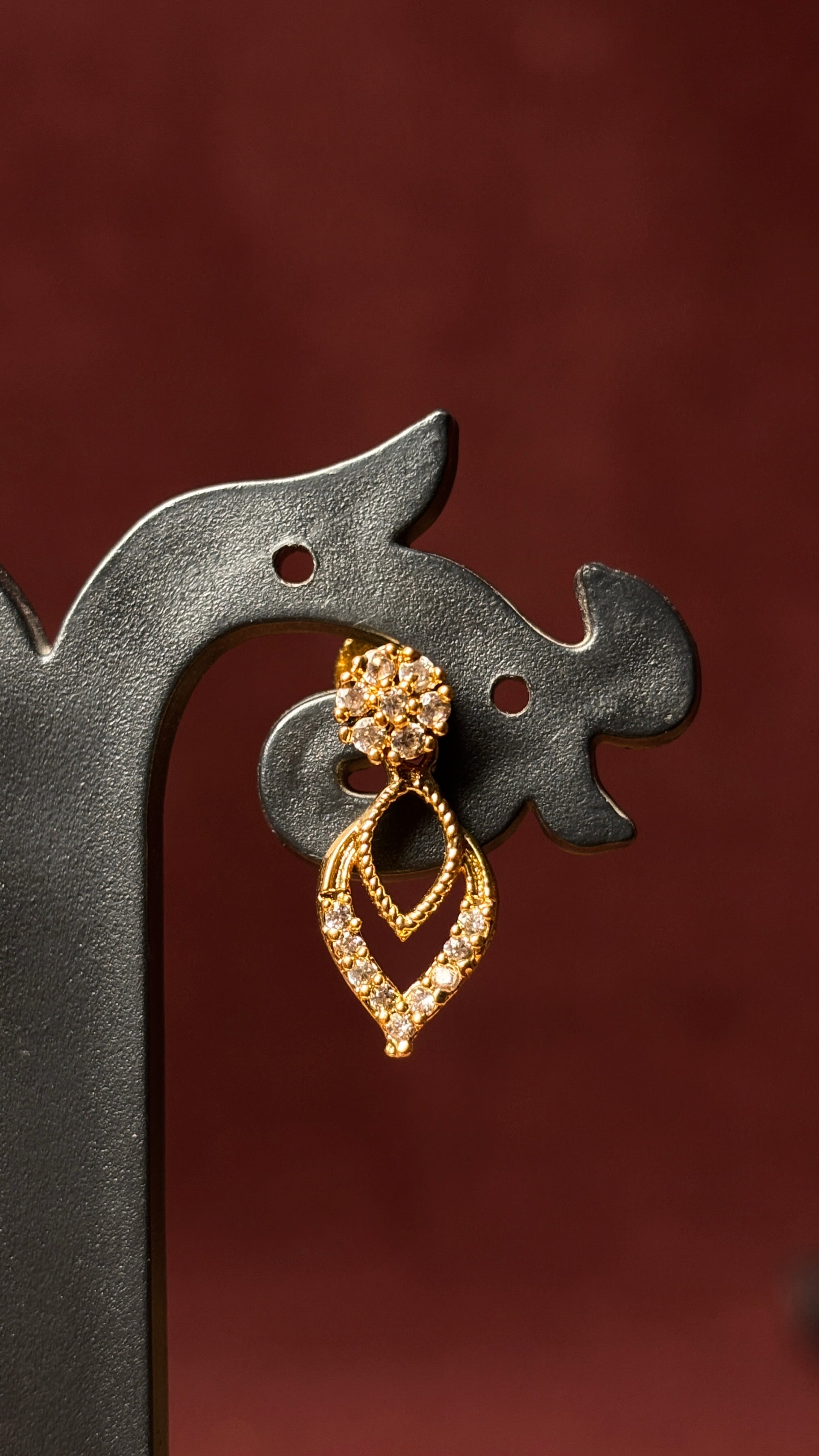 White Leaf Earrings SRJER138