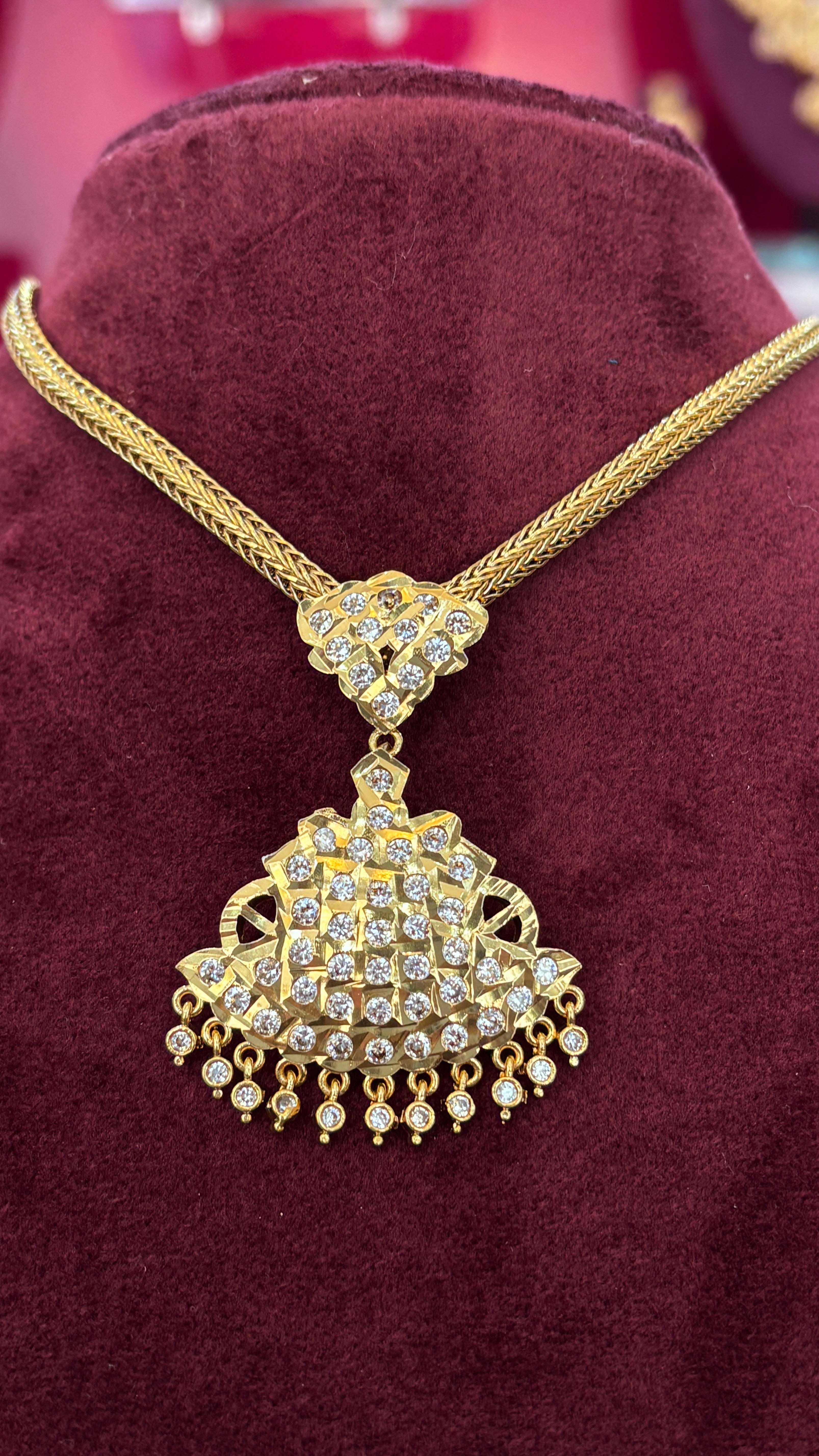 Uncut White Naan Patti SRJNP599