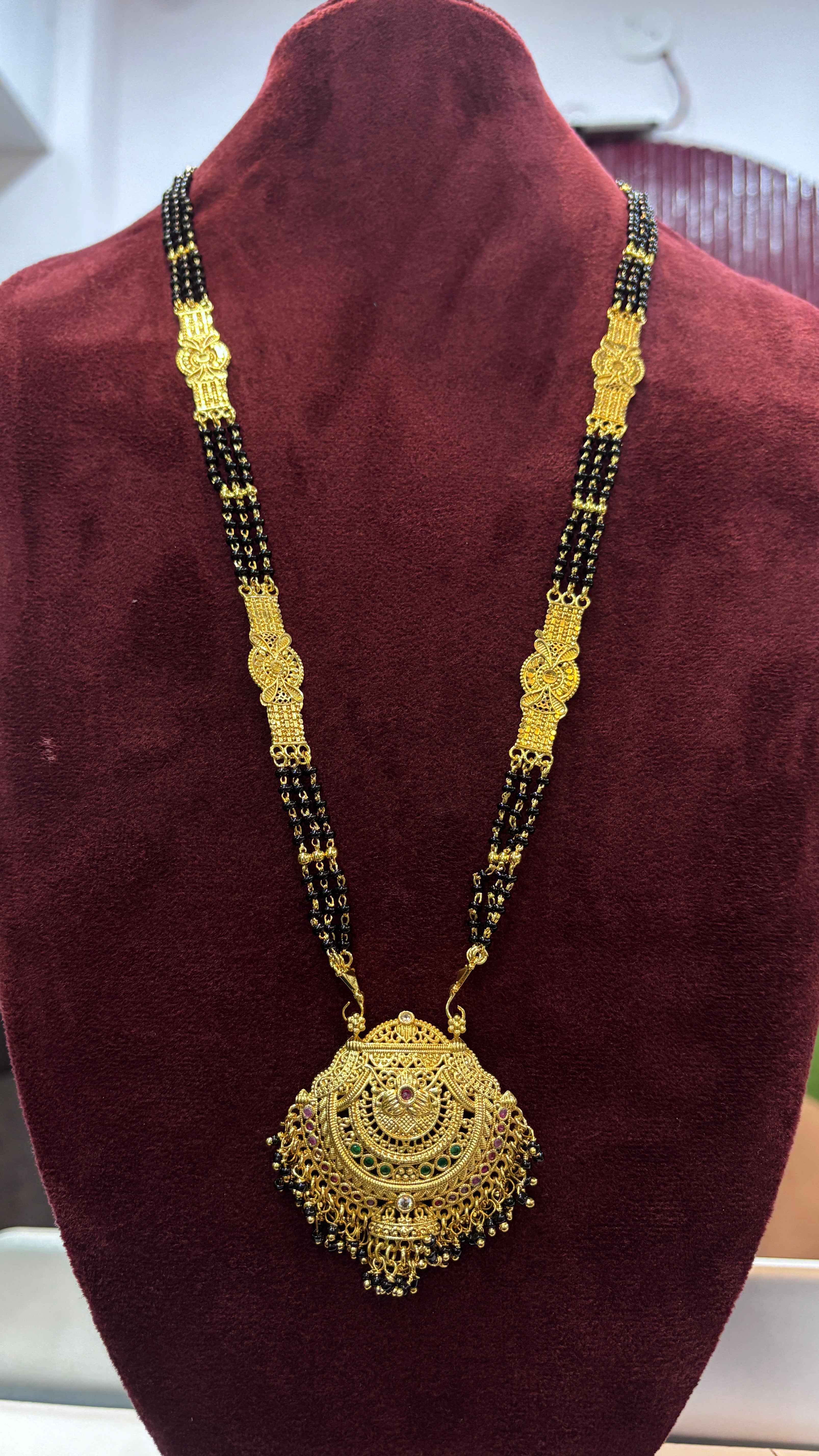 3 Line Patti Black Beads SRJLBB26