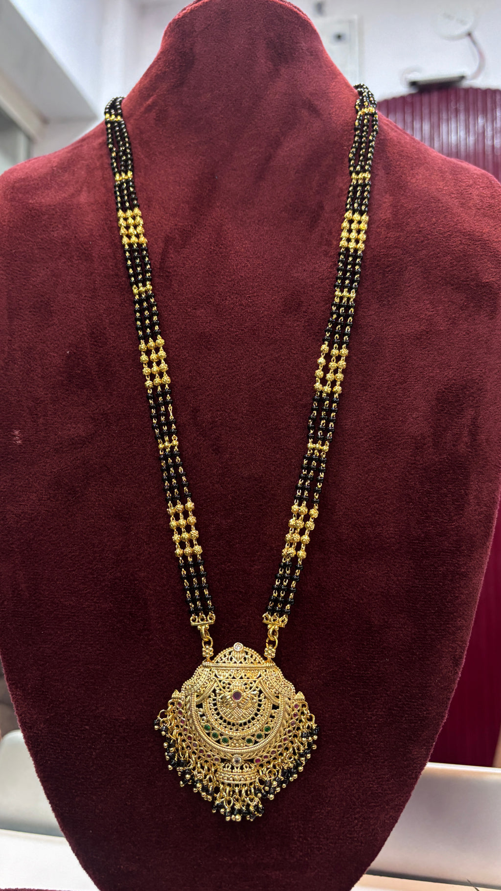 Gold Beads Black Beads SRJLBB28