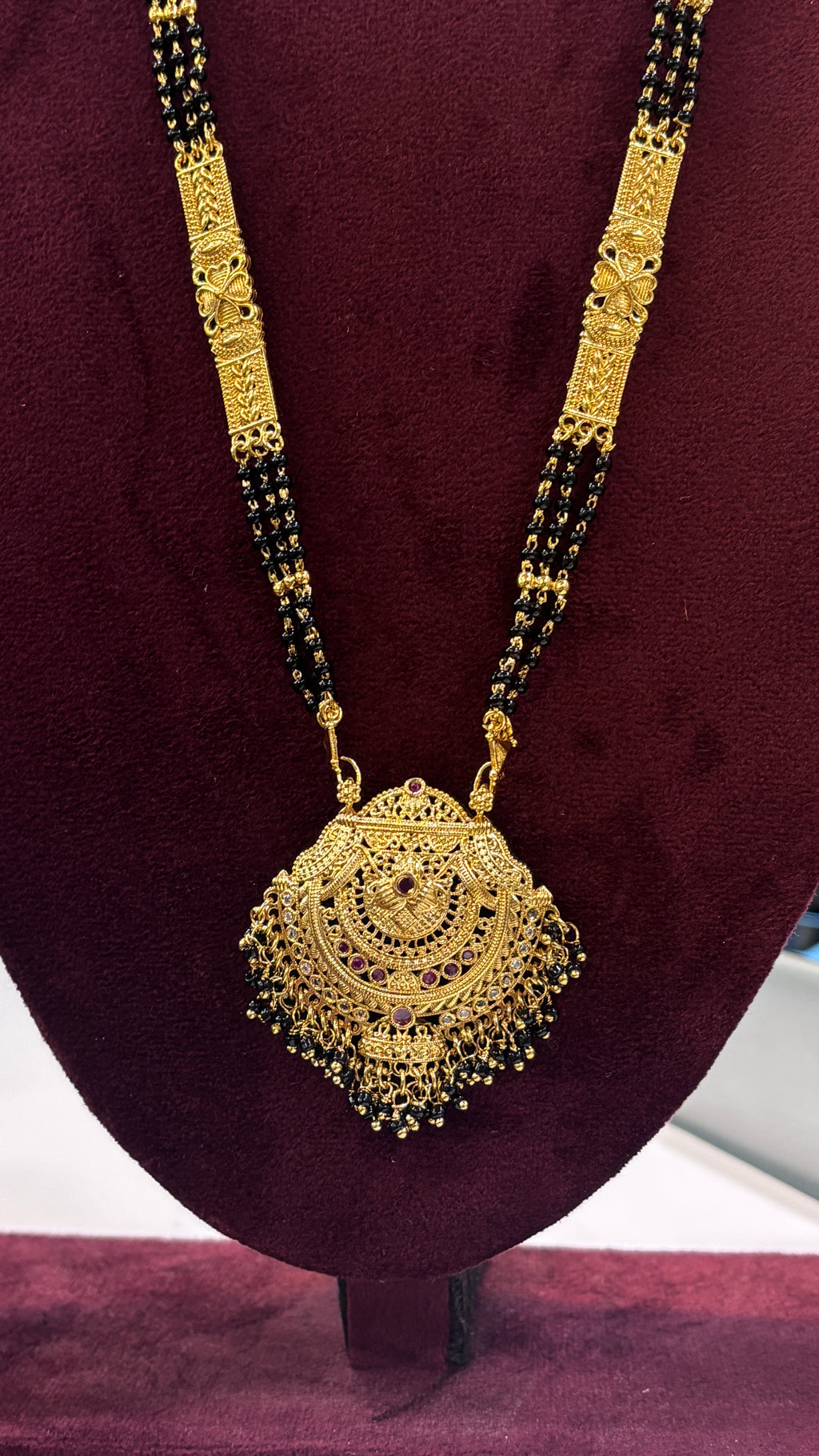 3 Line Patti Black Beads SRJLBB33