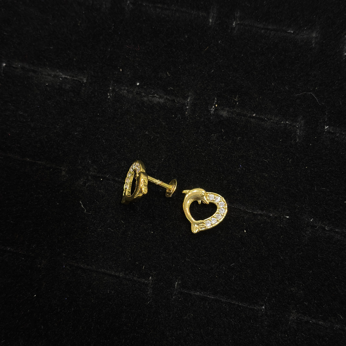 Heart Dolphin Studs SRJER87