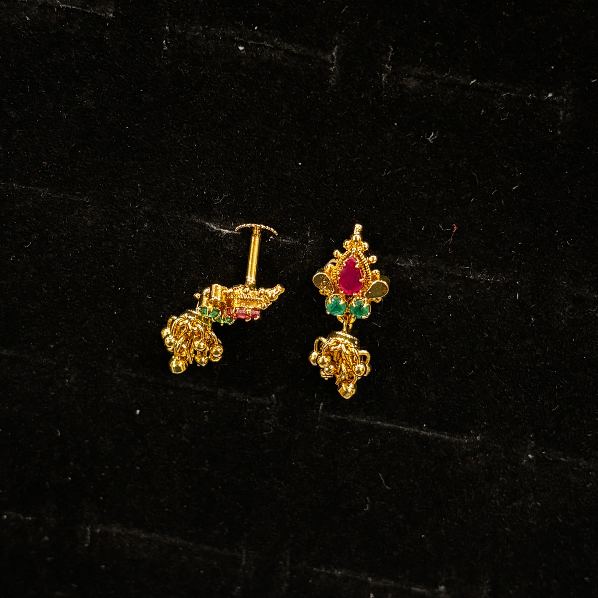 Cute Gold Jhumkas SRJER75