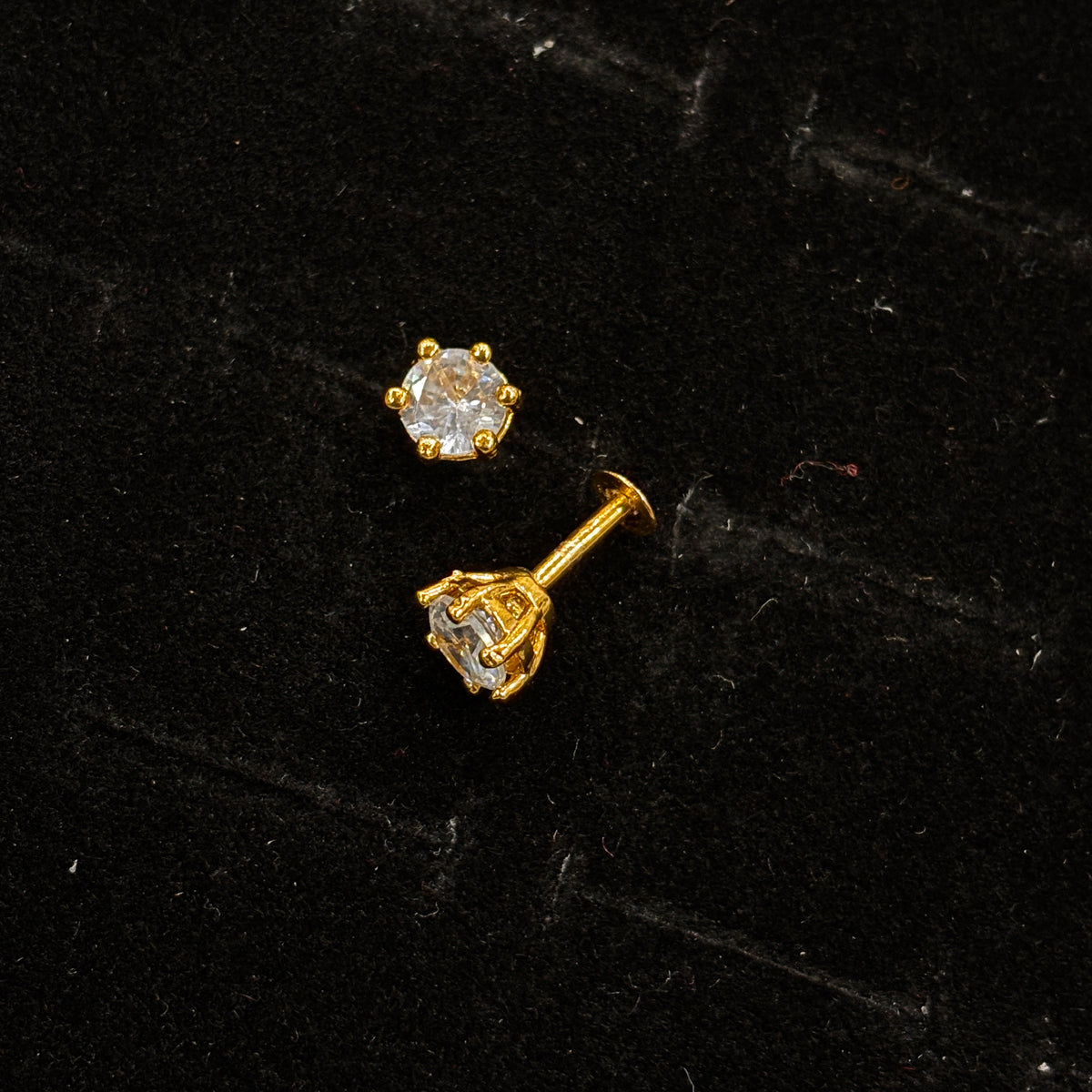 White Studs SRJER78