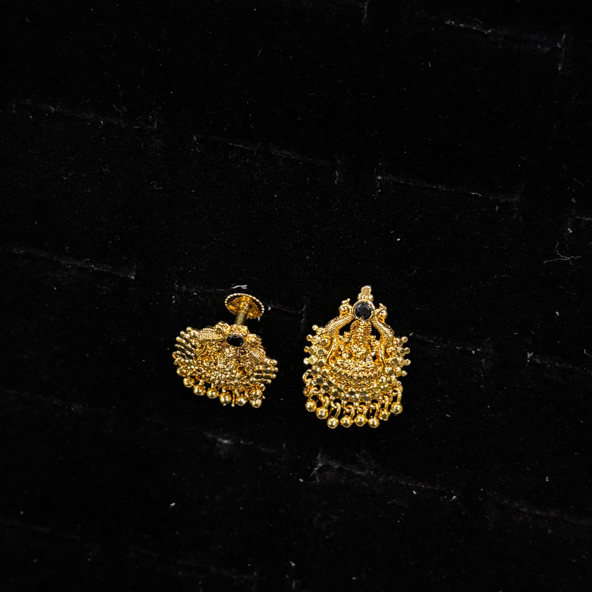 Laxmi Studs SRJER125