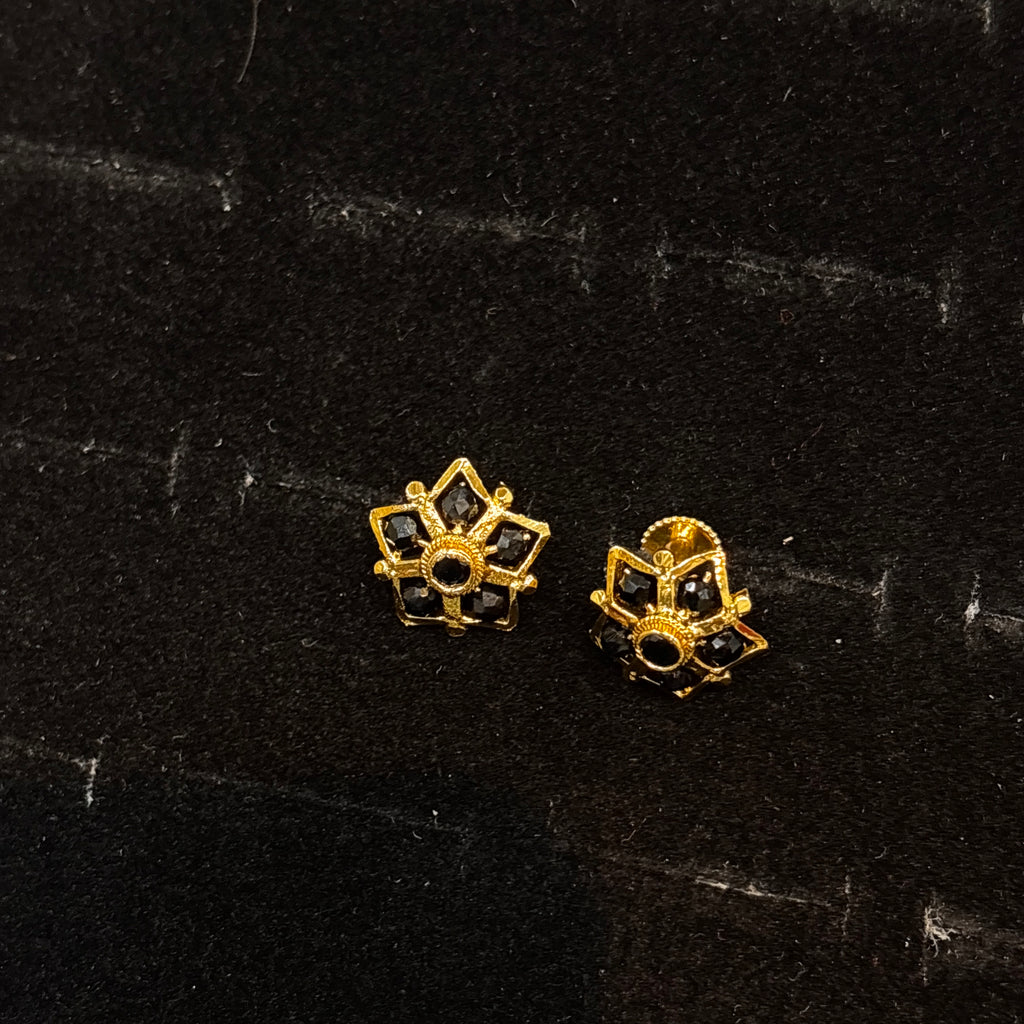 Black Studs SRJER133