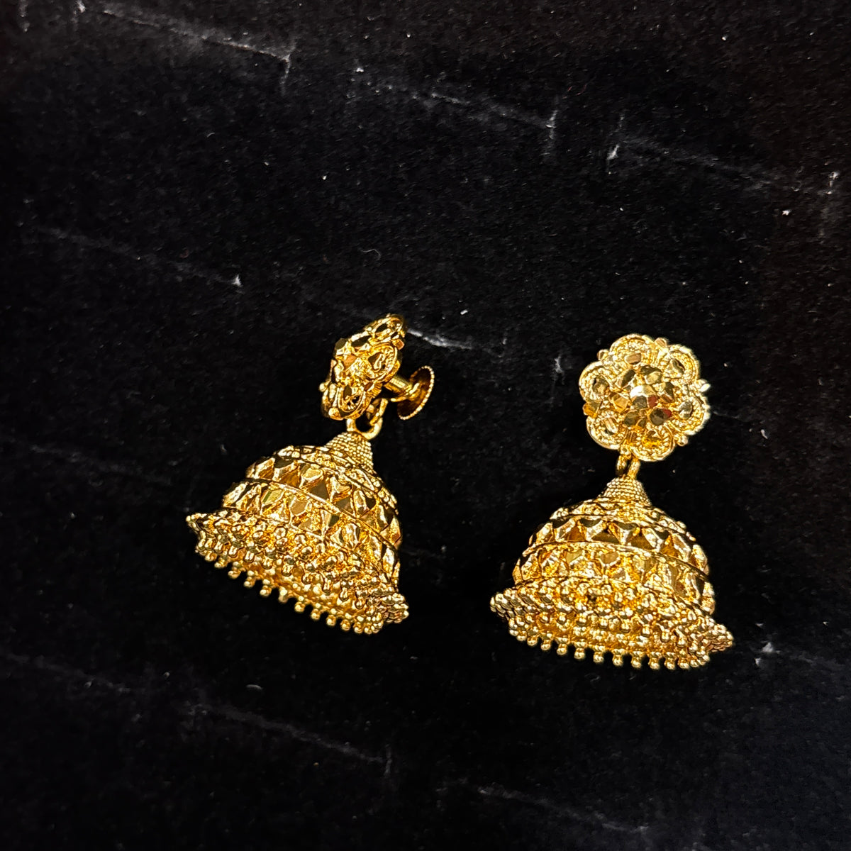 Gold Big Size Jhumka SRJER145